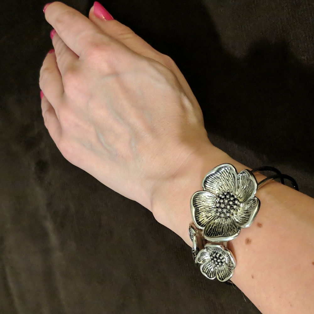 Silver tone bracelet